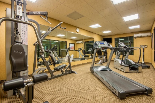 Holiday Inn Express & Suites Clovis image 2