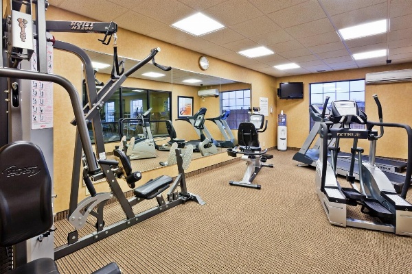 Holiday Inn Express & Suites Clovis image 3