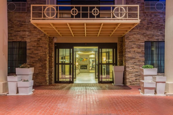 Holiday Inn Express & Suites Clovis image 8